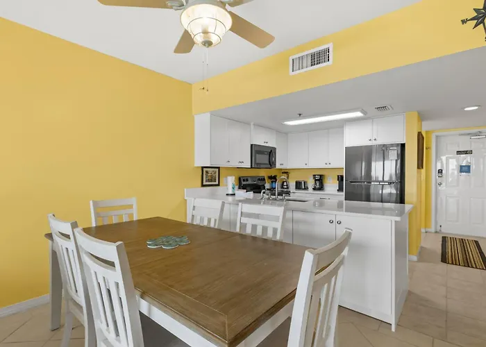 Tropical Winds 502 Holiday home